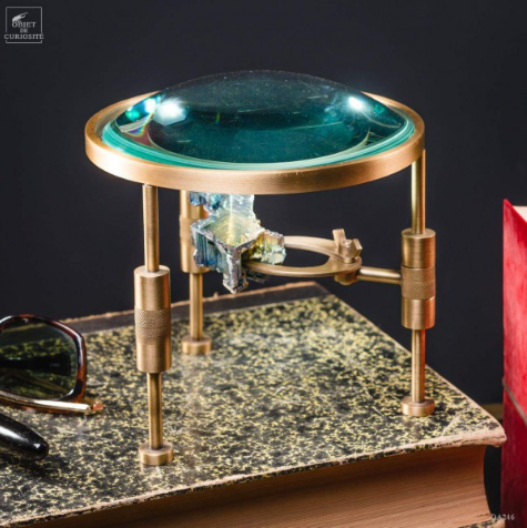 Loupe avec bismuth sur pinces en laiton