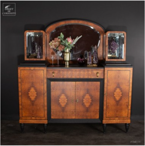 Buffet en loupe années 30 , miroir central et deux vitrines